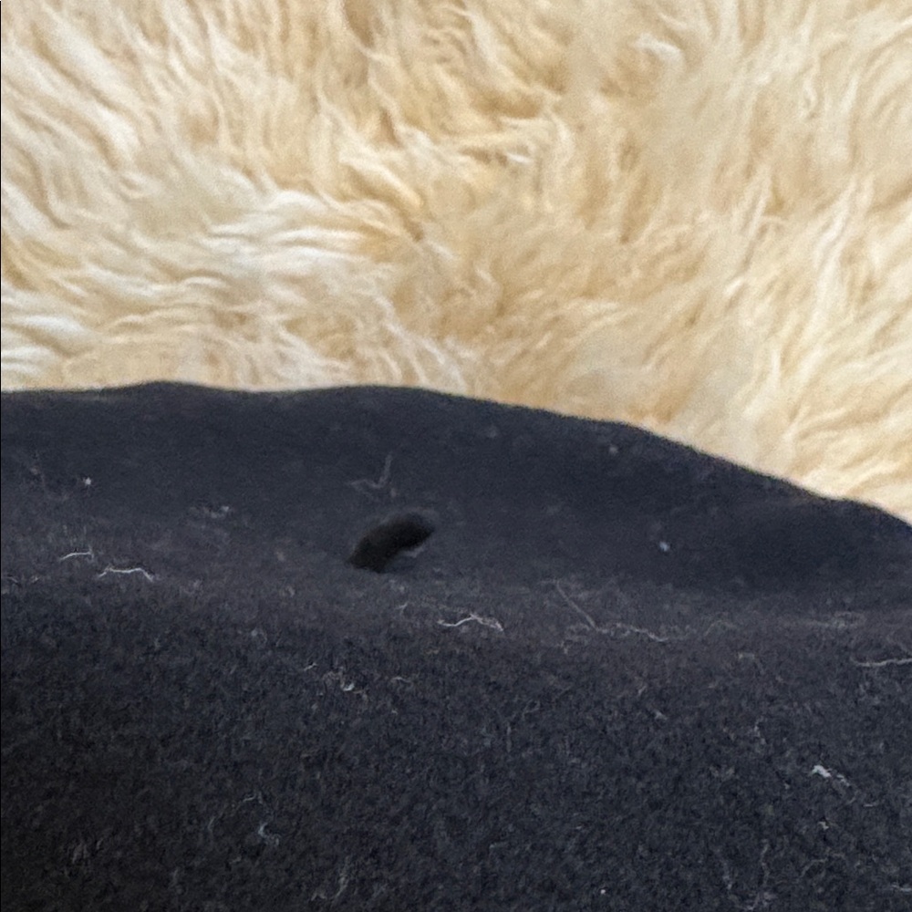 Authentic Basque Black Wool Beret - Picture 8 of 9